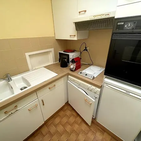 Apartamento Tania, Hyper Centre-ville De Avec Parking